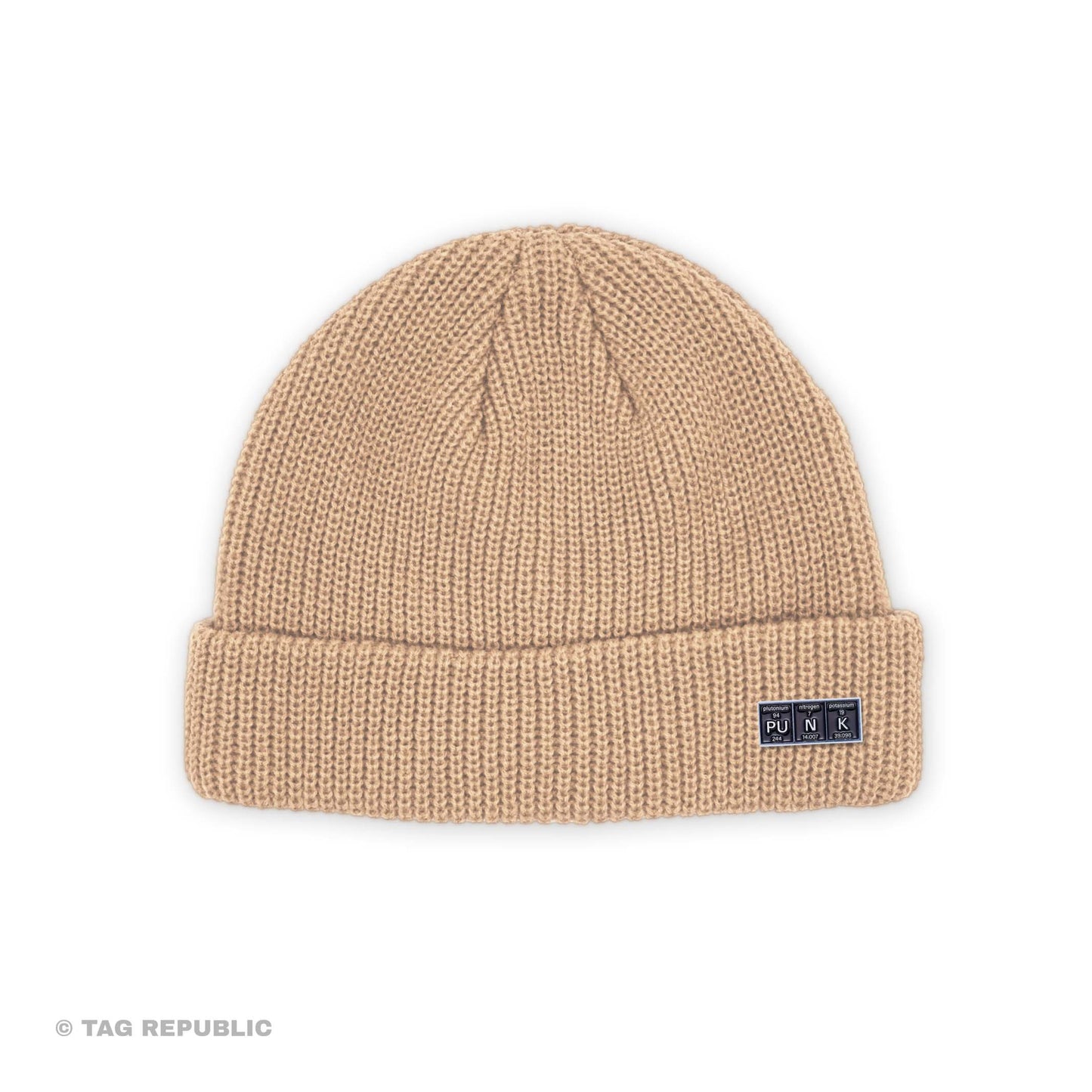 Punk - pipo pinssillä